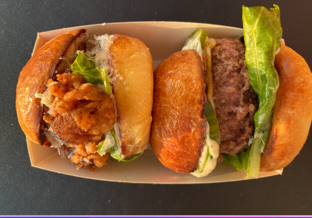 To sliders i en papirbakke